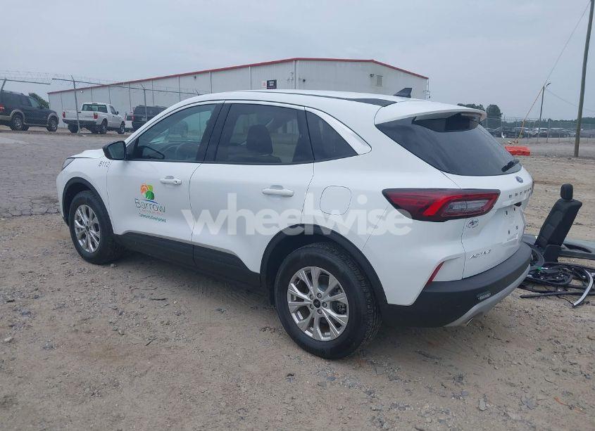 Photo 3 of 2024 Ford Escape ACTIVE (VIN 1FMCU9GN6RUA37577)