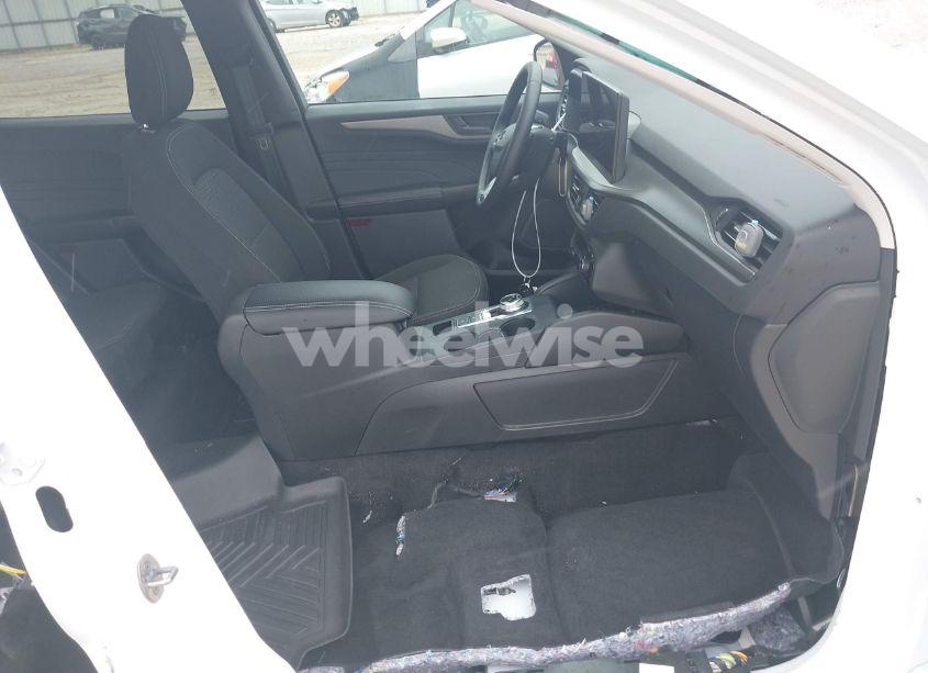 Photo 5 of 2024 Ford Escape ACTIVE (VIN 1FMCU9GN6RUA37577)