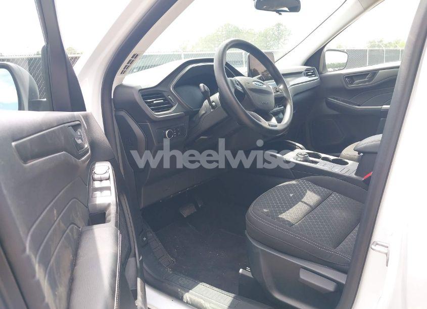Photo 5 of 2025 Ford Escape ACTIVE (VIN 1FMCU9GN6SUA57348)