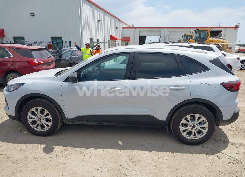 Photo 14 of 2025 Ford Escape ACTIVE (VIN 1FMCU9GN6SUA85814)