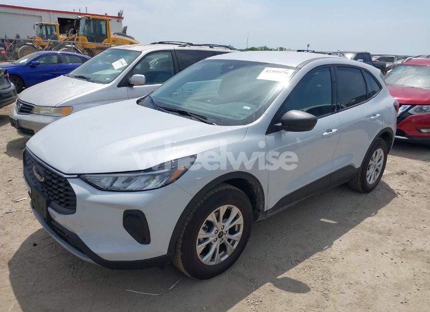 Photo 2 of 2025 Ford Escape ACTIVE (VIN 1FMCU9GN6SUA85814)