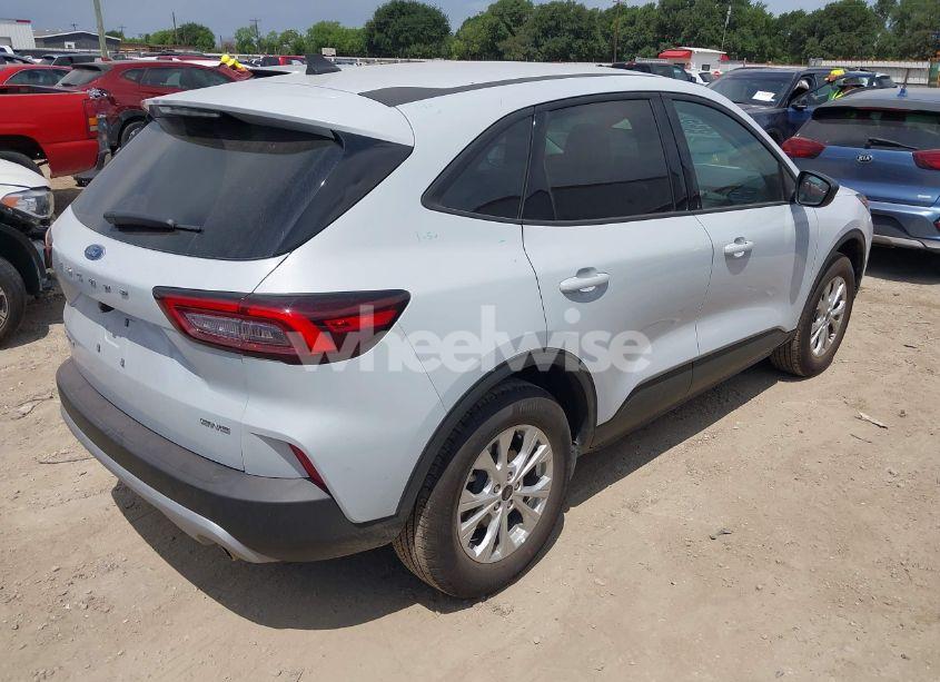 Photo 4 of 2025 Ford Escape ACTIVE (VIN 1FMCU9GN6SUA85814)