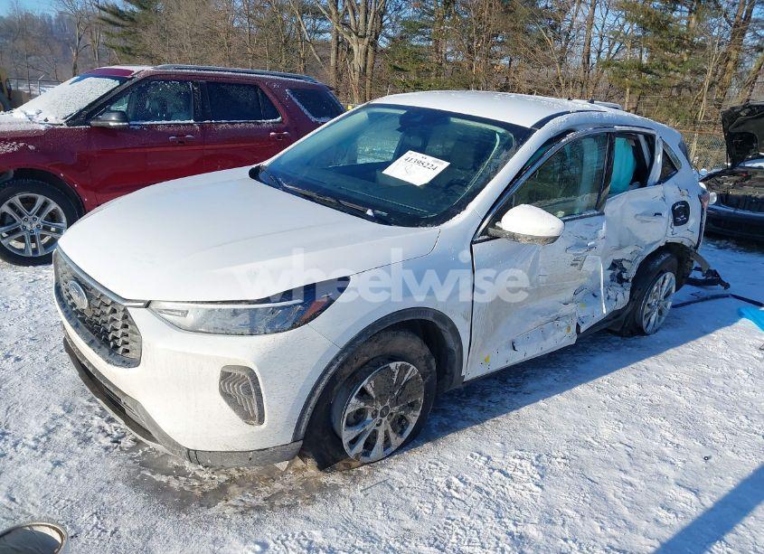 Photo 2 of 2023 Ford Escape ACTIVE (VIN 1FMCU9GN7PUB42996)