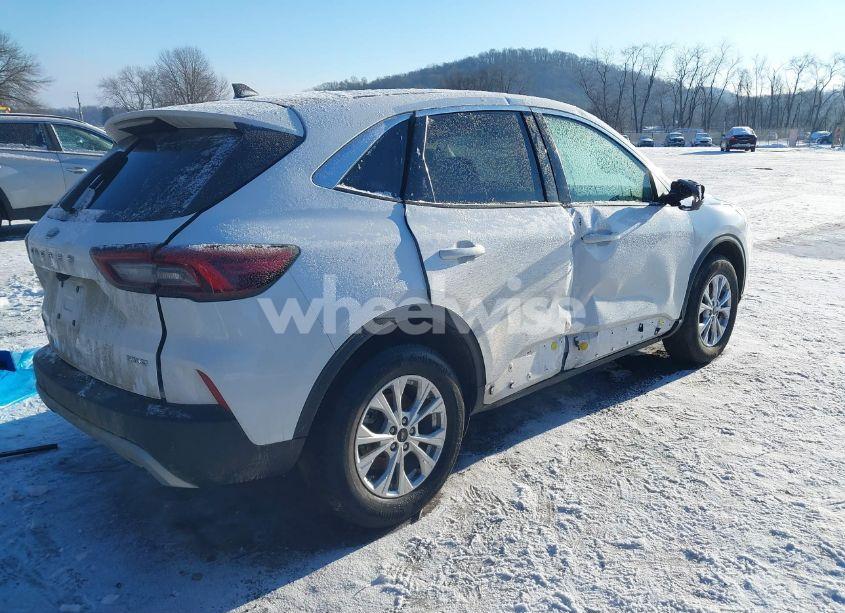 Photo 4 of 2023 Ford Escape ACTIVE (VIN 1FMCU9GN7PUB42996)