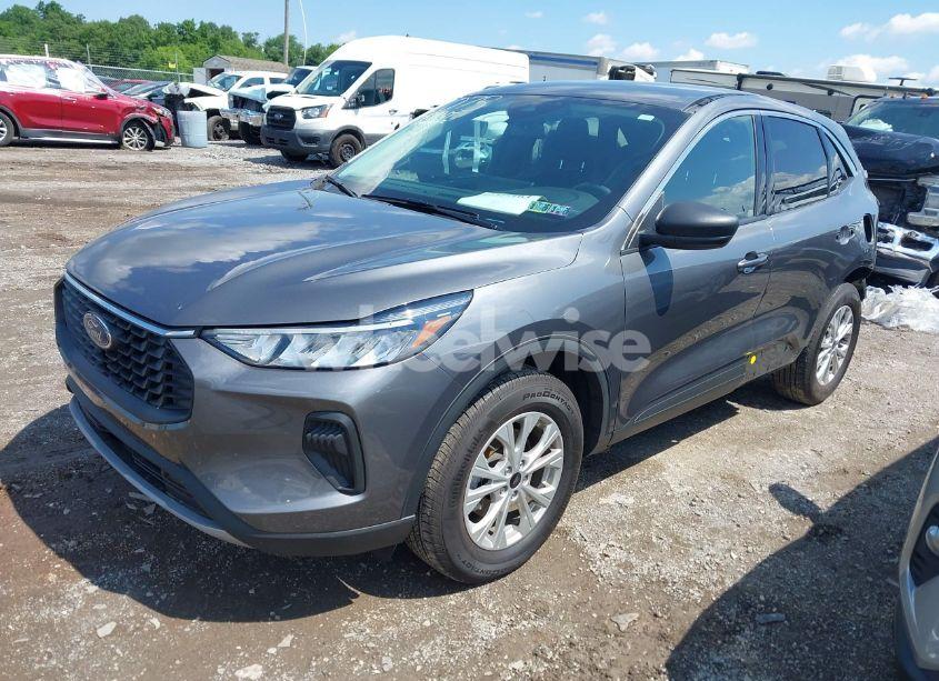 Photo 2 of 2024 Ford Escape ACTIVE (VIN 1FMCU9GN7RUA33375)