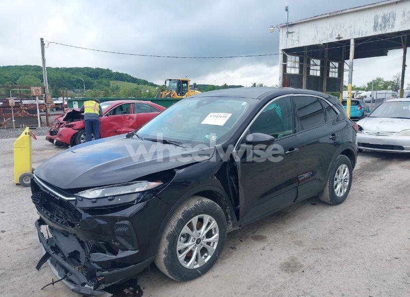 Photo 2 of 2023 Ford Escape ACTIVE (VIN 1FMCU9GN8PUA48626)