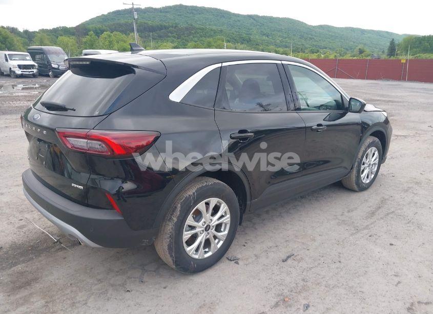 Photo 4 of 2023 Ford Escape ACTIVE (VIN 1FMCU9GN8PUA48626)