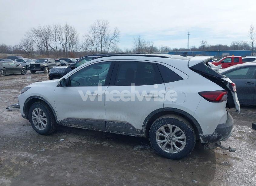 Photo 14 of 2023 Ford Escape ACTIVE (VIN 1FMCU9GN8PUA62283)