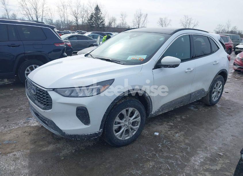 Photo 2 of 2023 Ford Escape ACTIVE (VIN 1FMCU9GN8PUA62283)