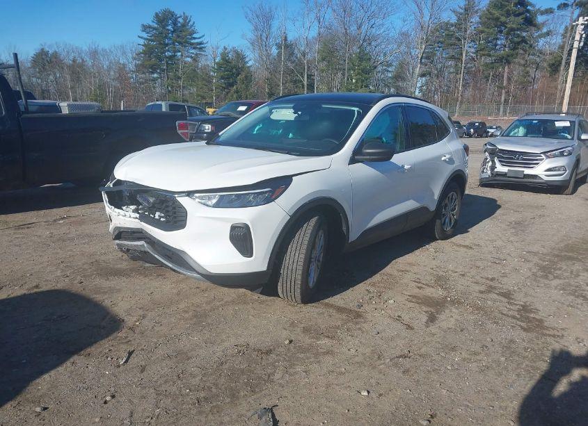 Photo 2 of 2023 Ford Escape ACTIVE (VIN 1FMCU9GN8PUA66818)