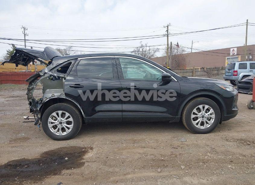 Photo 13 of 2024 Ford Escape ACTIVE (VIN 1FMCU9GN8RUA09134)