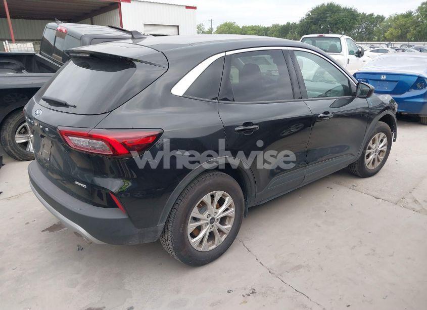 Photo 4 of 2024 Ford Escape ACTIVE (VIN 1FMCU9GN8RUA92886)