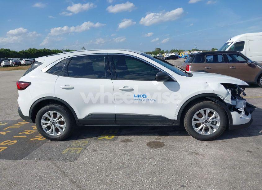 Photo 13 of 2023 Ford Escape ACTIVE (VIN 1FMCU9GNXPUB27618)