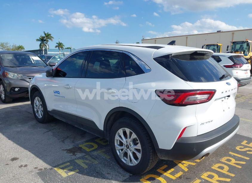 Photo 3 of 2023 Ford Escape ACTIVE (VIN 1FMCU9GNXPUB27618)