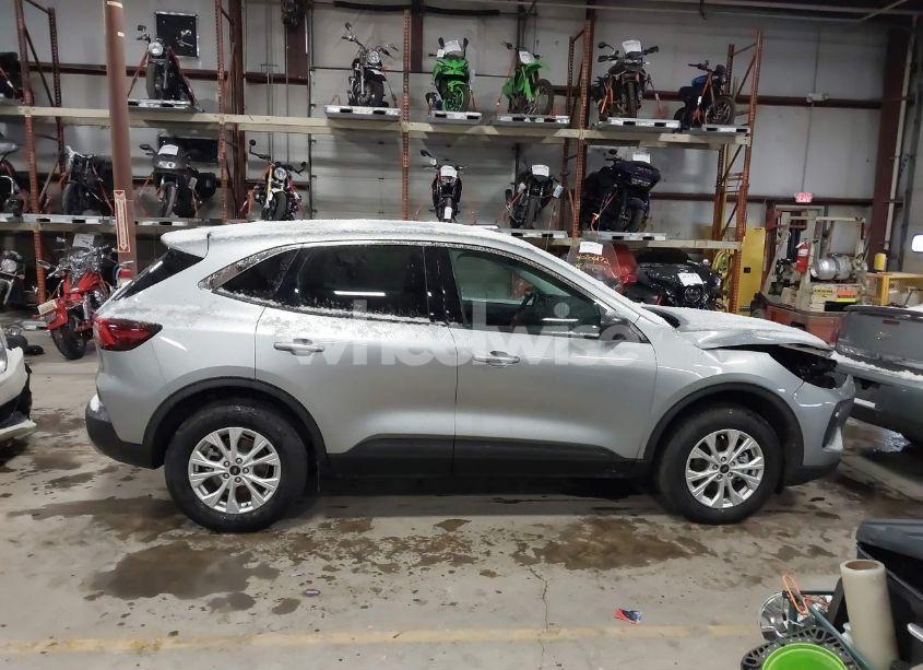 Photo 13 of 2024 Ford Escape ACTIVE (VIN 1FMCU9GNXRUB49153)