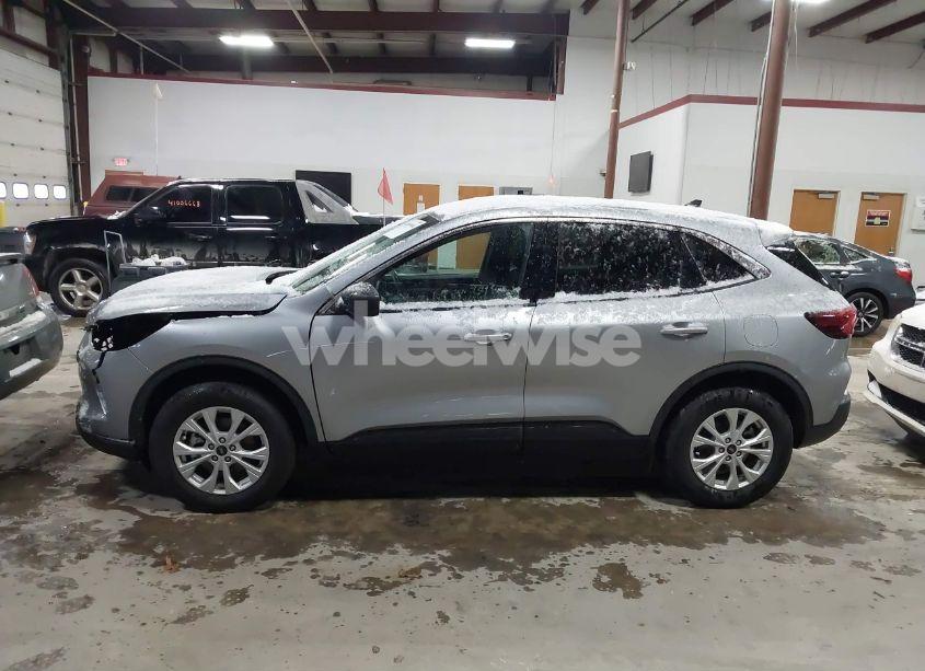 Photo 14 of 2024 Ford Escape ACTIVE (VIN 1FMCU9GNXRUB49153)