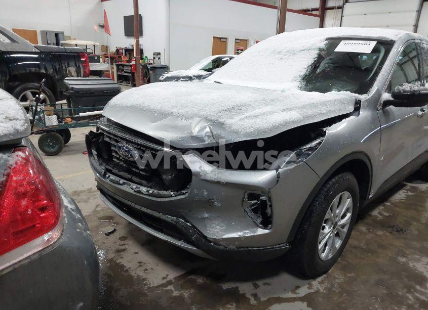 Photo 17 of 2024 Ford Escape ACTIVE (VIN 1FMCU9GNXRUB49153)