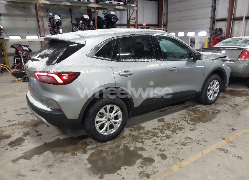 Photo 4 of 2024 Ford Escape ACTIVE (VIN 1FMCU9GNXRUB49153)