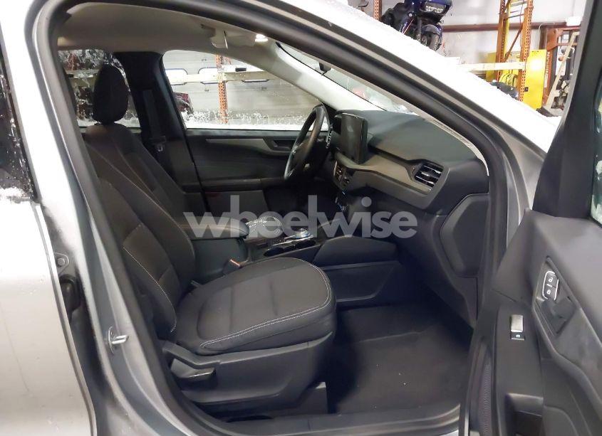 Photo 5 of 2024 Ford Escape ACTIVE (VIN 1FMCU9GNXRUB49153)