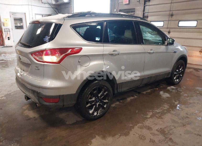 Photo 4 of 2013 Ford Escape SE (VIN 1FMCU9GX0DUB61418)