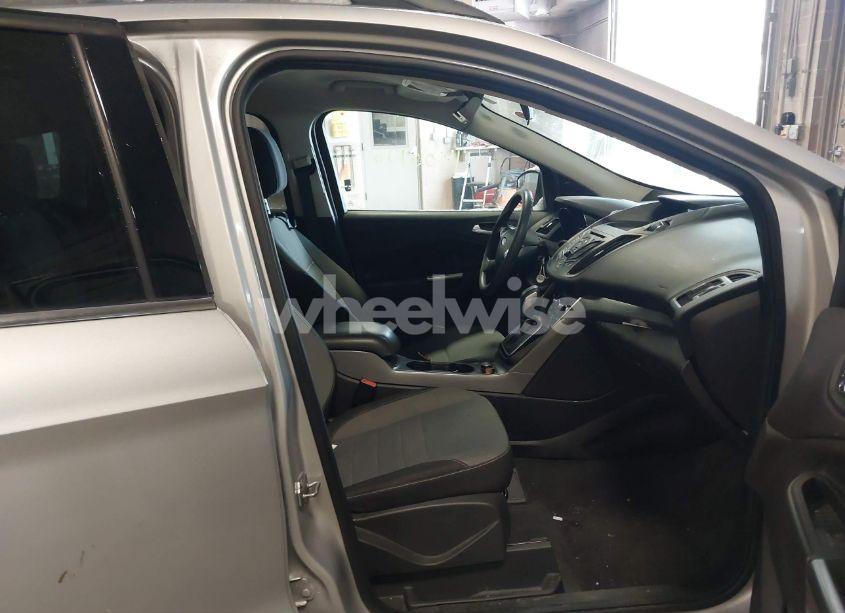 Photo 5 of 2013 Ford Escape SE (VIN 1FMCU9GX0DUB61418)