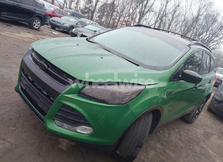 Photo 2 of 2013 Ford Escape SE (VIN 1FMCU9GX0DUD32054)