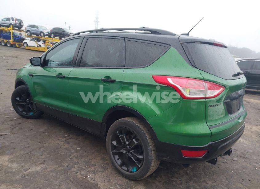 Photo 3 of 2013 Ford Escape SE (VIN 1FMCU9GX0DUD32054)