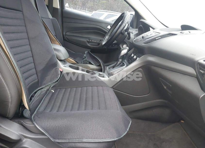 Photo 5 of 2013 Ford Escape SE (VIN 1FMCU9GX0DUD32054)