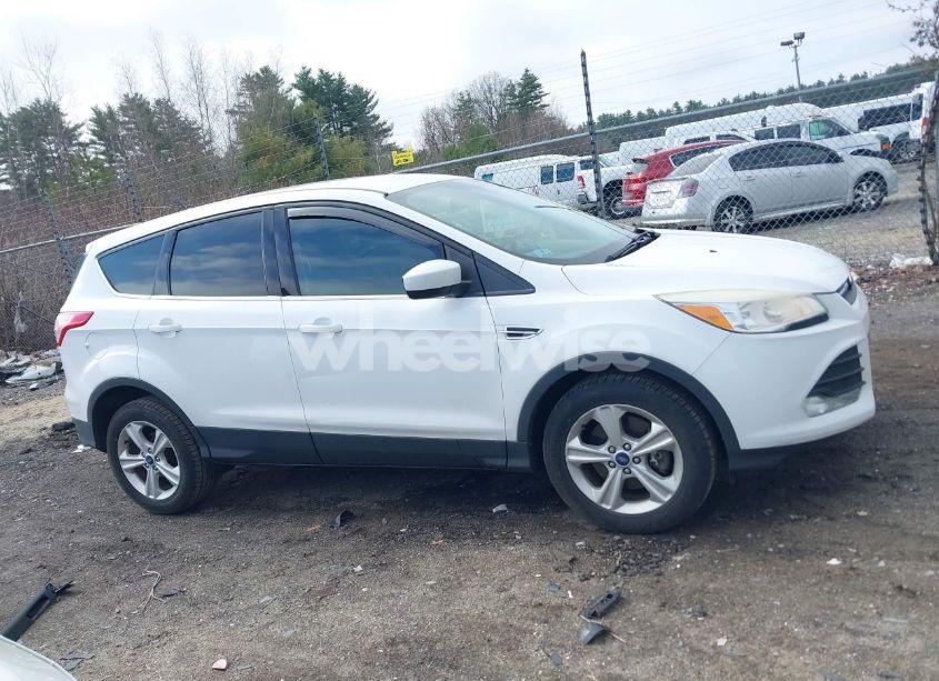 Photo 13 of 2014 Ford Escape SE (VIN 1FMCU9GX0EUC01398)