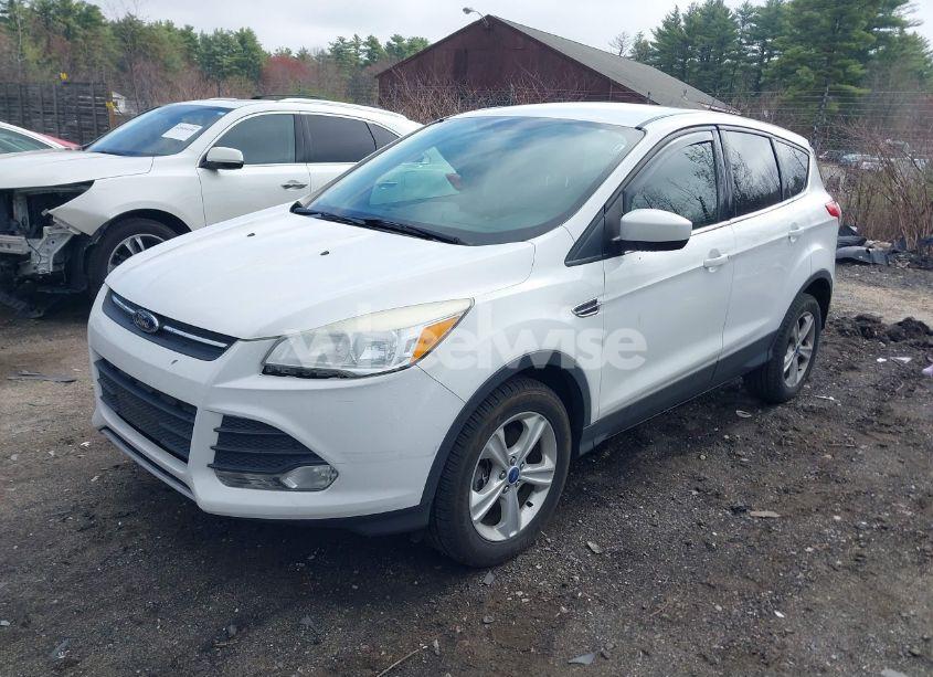 Photo 2 of 2014 Ford Escape SE (VIN 1FMCU9GX0EUC01398)