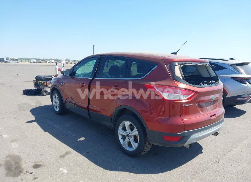 Photo 3 of 2014 Ford Escape SE (VIN 1FMCU9GX0EUC38743)