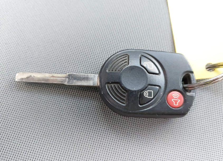 Photo 11 of 2014 Ford Escape SE (VIN 1FMCU9GX0EUD30337)