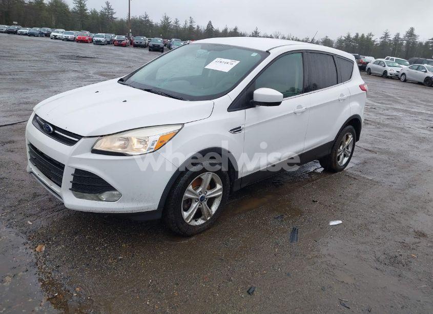 Photo 2 of 2014 Ford Escape SE (VIN 1FMCU9GX0EUD33092)