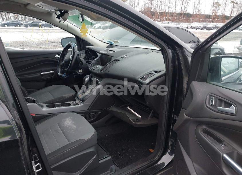 Photo 5 of 2014 Ford Escape SE (VIN 1FMCU9GX0EUE18210)