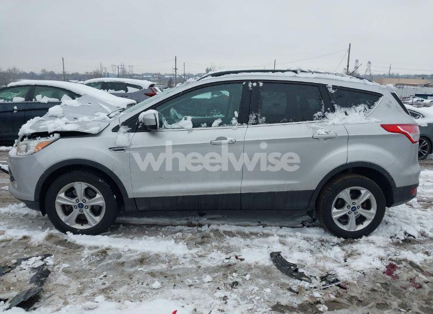 Photo 13 of 2014 Ford Escape SE (VIN 1FMCU9GX0EUE20054)