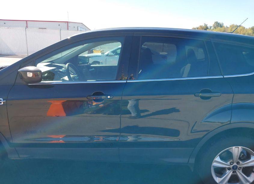Photo 14 of 2015 Ford Escape SE (VIN 1FMCU9GX0FUA38835)