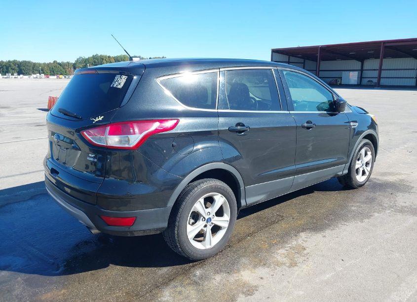Photo 4 of 2015 Ford Escape SE (VIN 1FMCU9GX0FUA38835)