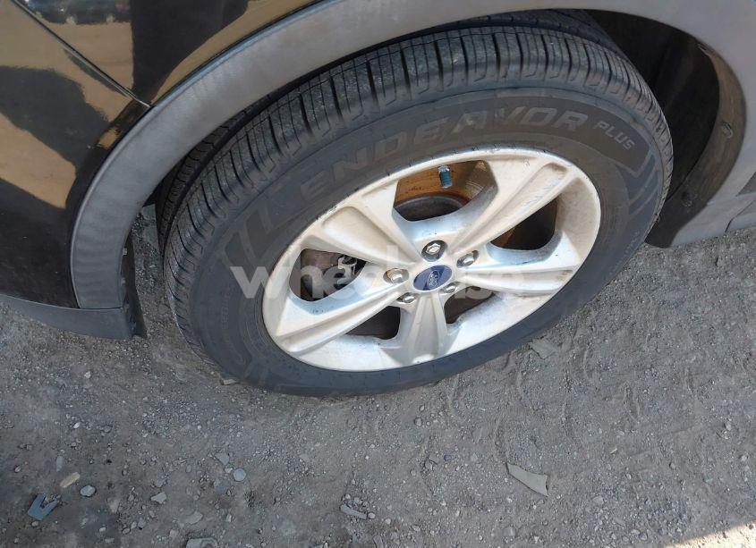 Photo 12 of 2015 Ford Escape SE (VIN 1FMCU9GX0FUA56316)