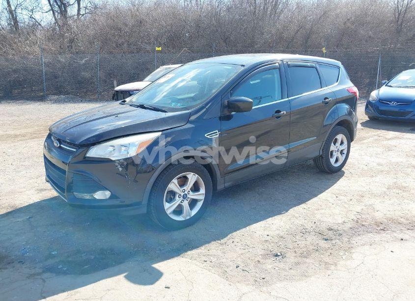 Photo 2 of 2015 Ford Escape SE (VIN 1FMCU9GX0FUA56316)