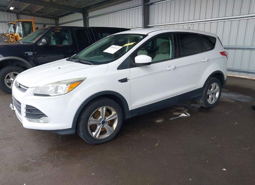 Photo 2 of 2015 Ford Escape SE (VIN 1FMCU9GX0FUA62343)