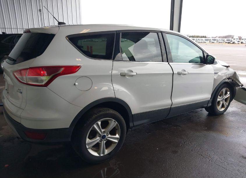 Photo 4 of 2015 Ford Escape SE (VIN 1FMCU9GX0FUA62343)