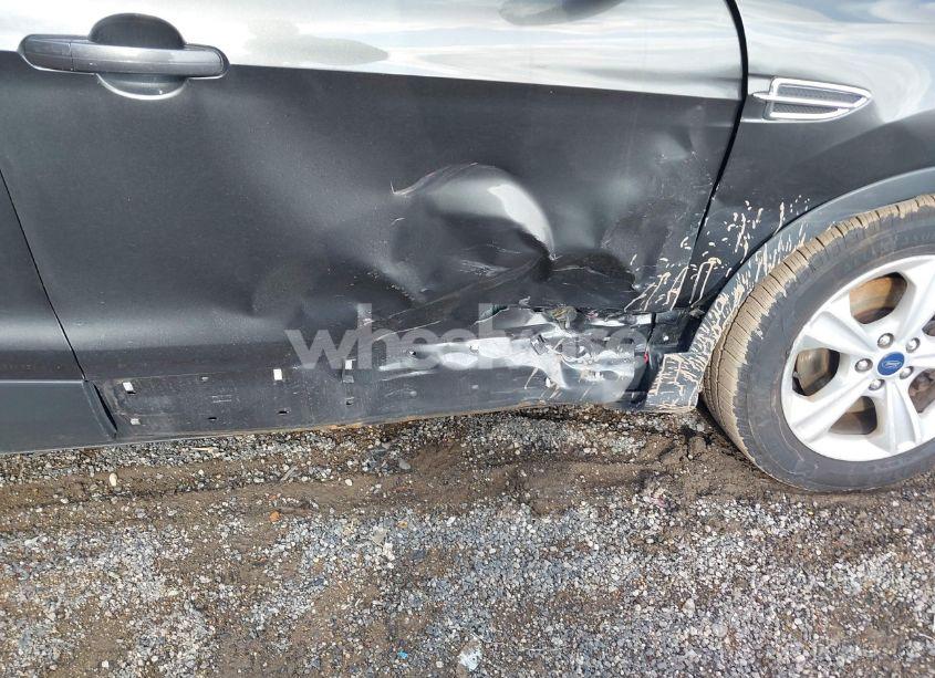 Photo 13 of 2015 Ford Escape SE (VIN 1FMCU9GX0FUA89364)