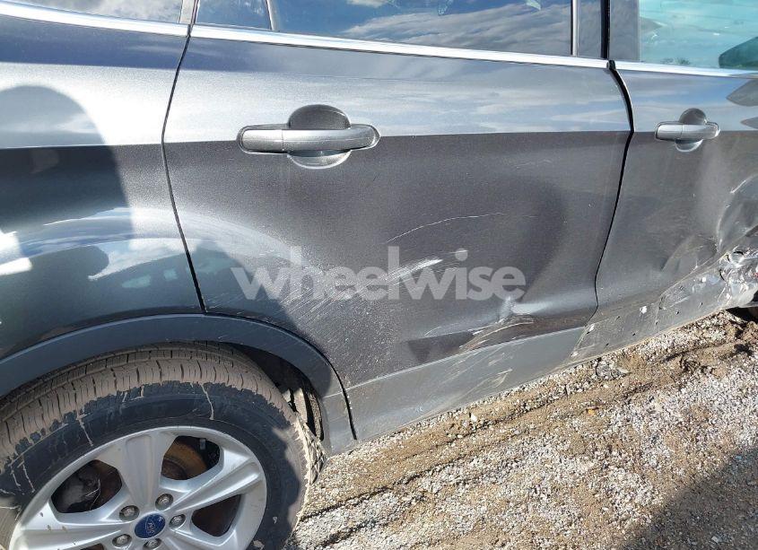 Photo 14 of 2015 Ford Escape SE (VIN 1FMCU9GX0FUA89364)