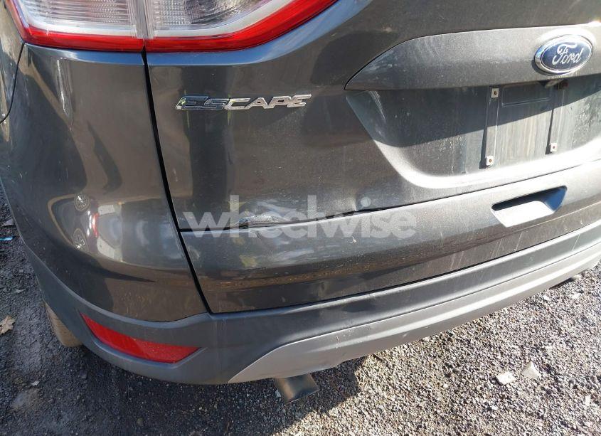 Photo 16 of 2015 Ford Escape SE (VIN 1FMCU9GX0FUA89364)