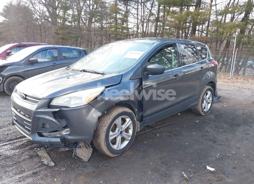 Photo 2 of 2015 Ford Escape SE (VIN 1FMCU9GX0FUA89364)