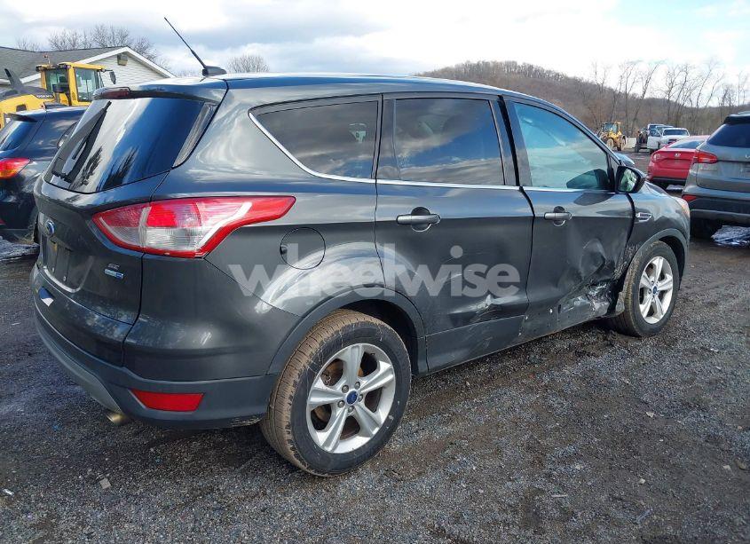 Photo 4 of 2015 Ford Escape SE (VIN 1FMCU9GX0FUA89364)