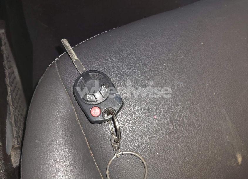 Photo 11 of 2015 Ford Escape SE (VIN 1FMCU9GX0FUB21102)