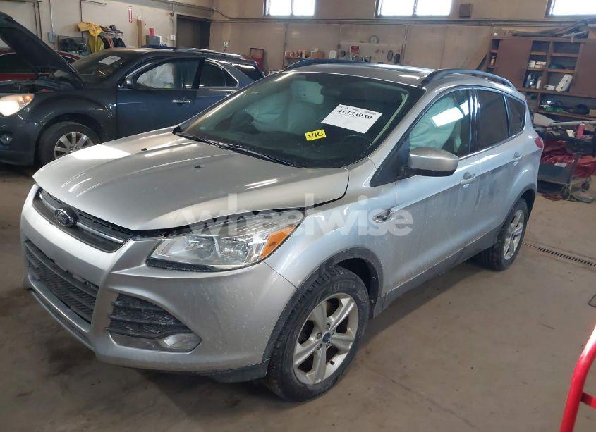 Photo 2 of 2015 Ford Escape SE (VIN 1FMCU9GX0FUB21102)