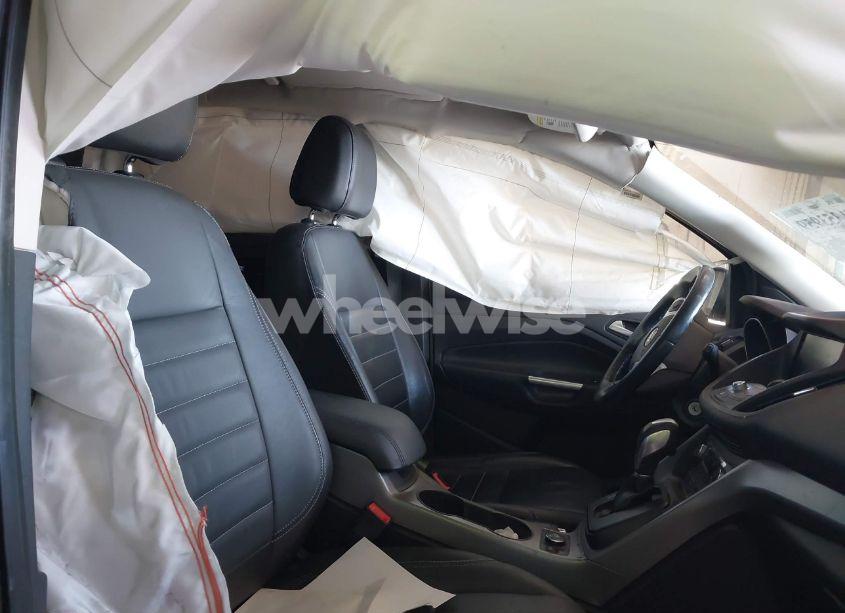 Photo 5 of 2015 Ford Escape SE (VIN 1FMCU9GX0FUB21102)