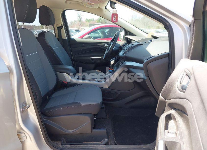 Photo 5 of 2015 Ford Escape SE (VIN 1FMCU9GX0FUB99881)